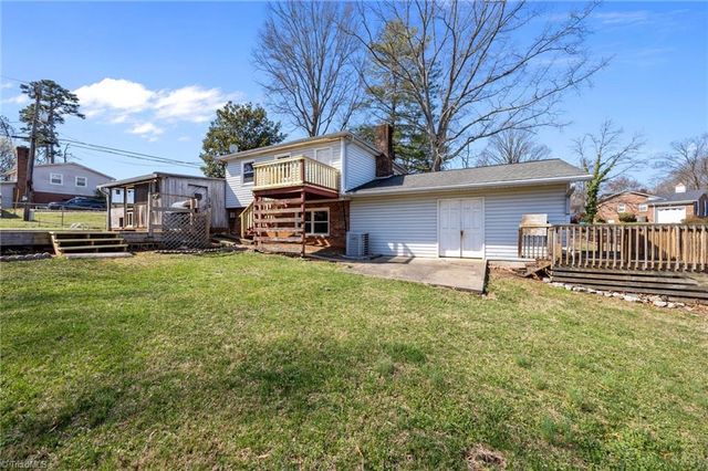 112 Logan Court, King, NC 27021