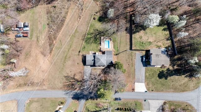 112 Logan Court, King, NC 27021