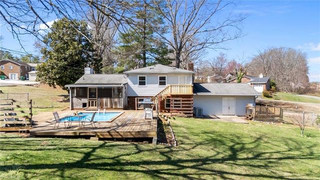 112 Logan Court, King, NC 27021