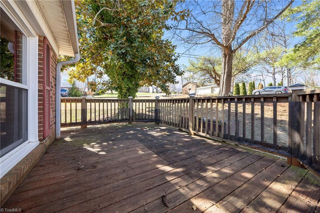 112 Logan Court, King, NC 27021