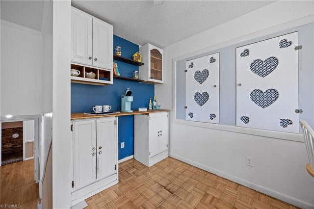 112 Logan Court, King, NC 27021