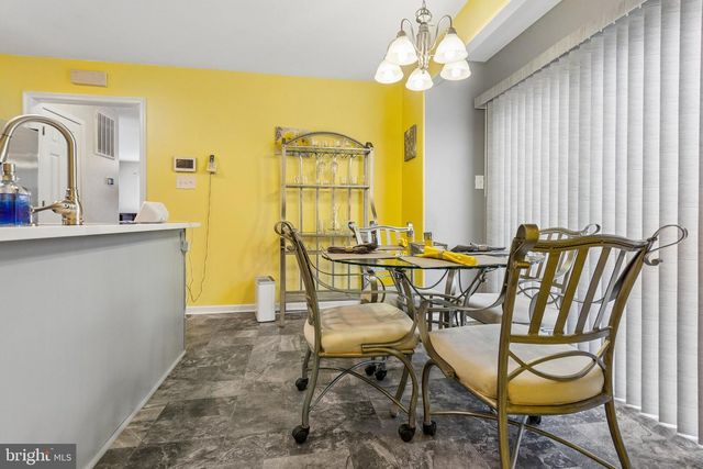 17 BROWN CIR, Fredericksburg, VA 22405