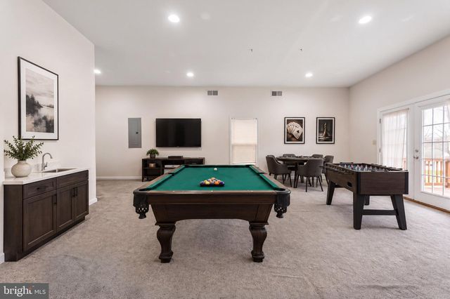 17 BROWN CIR, Fredericksburg, VA 22405