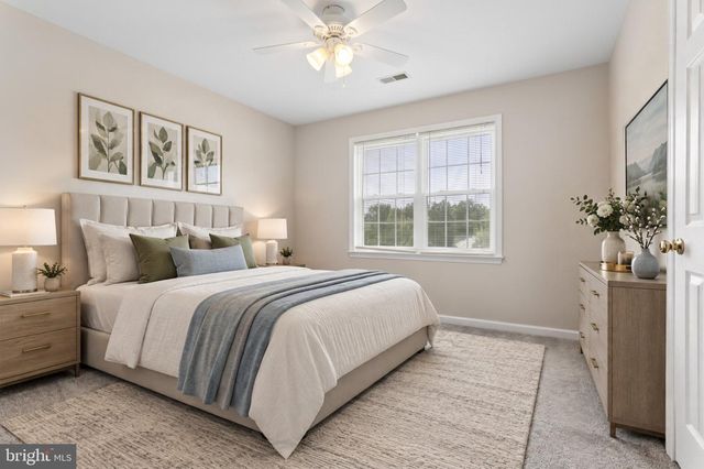 17 BROWN CIR, Fredericksburg, VA 22405