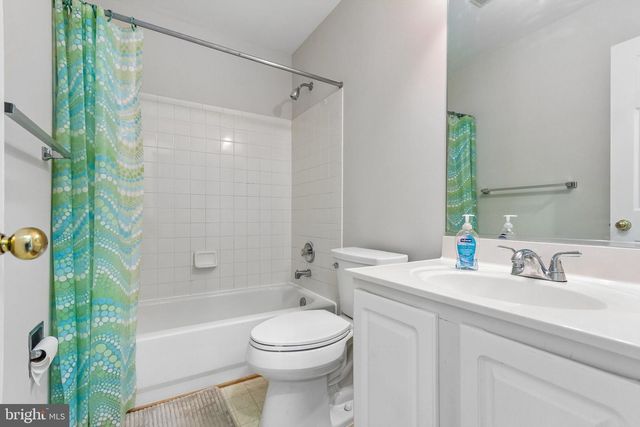 17 BROWN CIR, Fredericksburg, VA 22405
