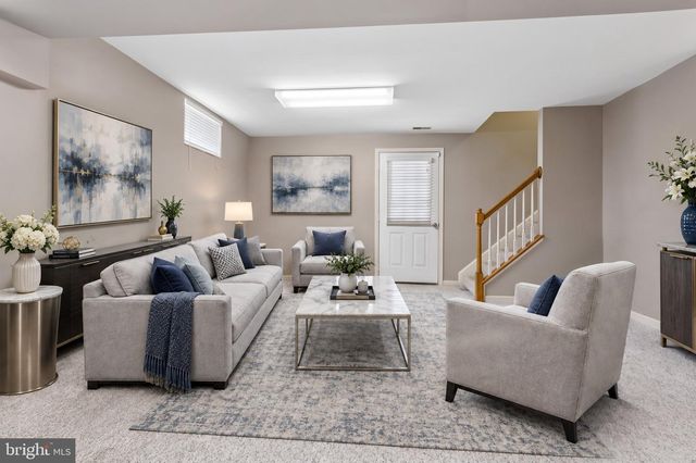 17 BROWN CIR, Fredericksburg, VA 22405