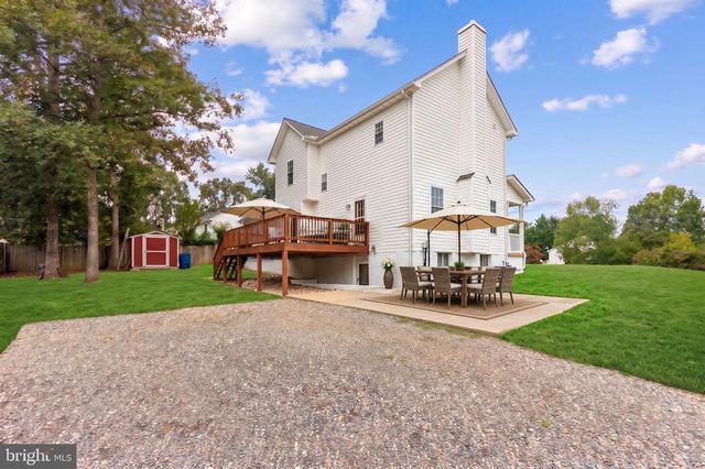 17 BROWN CIR, Fredericksburg, VA 22405