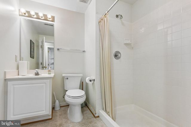 17 BROWN CIR, Fredericksburg, VA 22405
