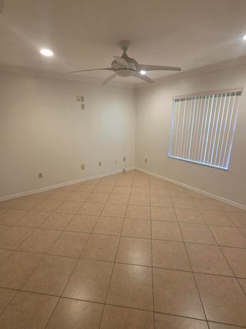1459 Captains Walk Walk 31, Fort Pierce, FL 34950