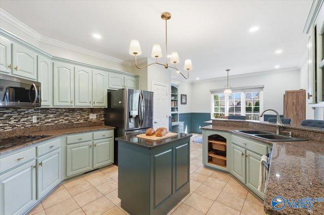 203 Lake Carmel Court, Huntsville, AL 35811