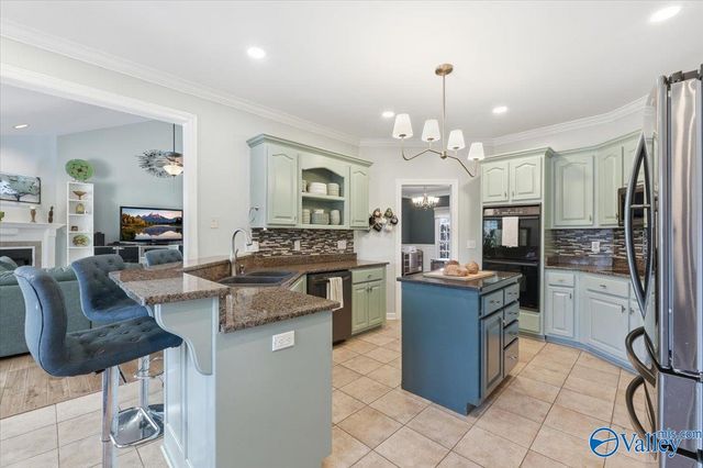 203 Lake Carmel Court, Huntsville, AL 35811