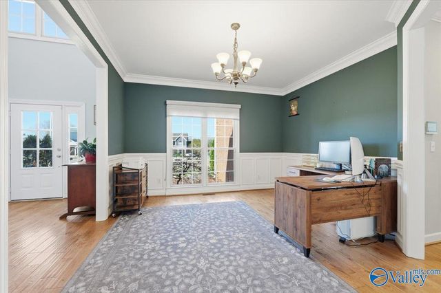 203 Lake Carmel Court, Huntsville, AL 35811