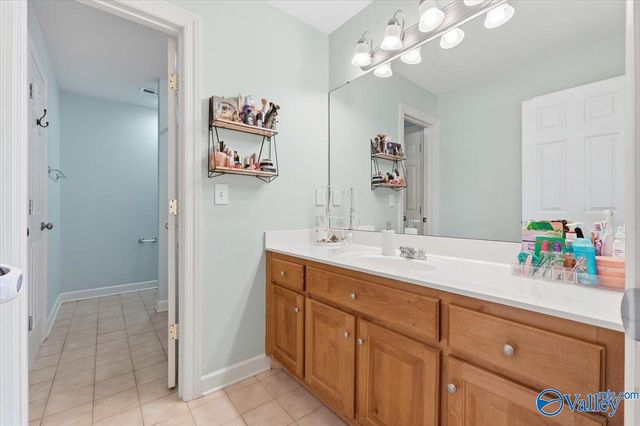 203 Lake Carmel Court, Huntsville, AL 35811