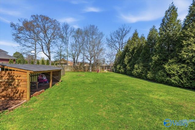 203 Lake Carmel Court, Huntsville, AL 35811