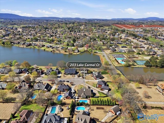 203 Lake Carmel Court, Huntsville, AL 35811