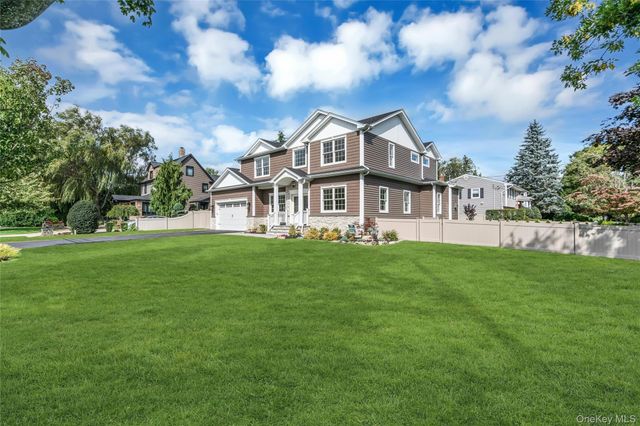 52 Linden Avenue, Bethpage, NY 11714