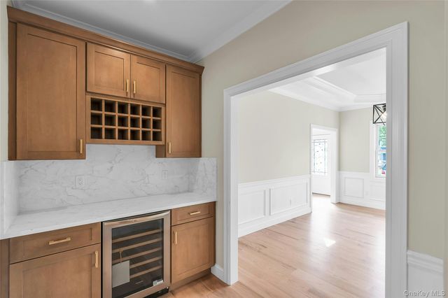 52 Linden Avenue, Bethpage, NY 11714