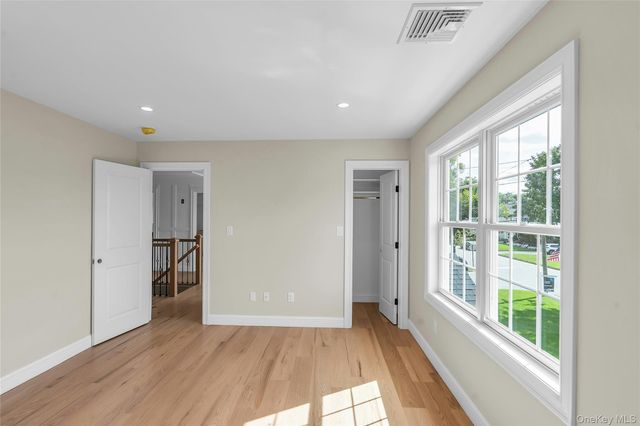 52 Linden Avenue, Bethpage, NY 11714