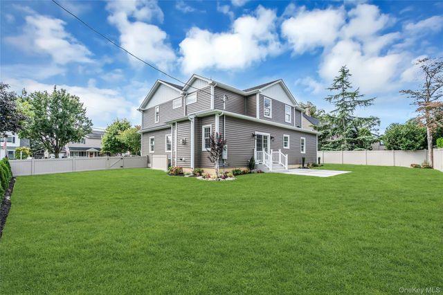 52 Linden Avenue, Bethpage, NY 11714