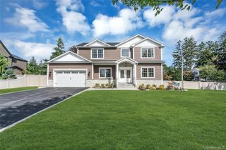 52 Linden Avenue, Bethpage, NY 11714