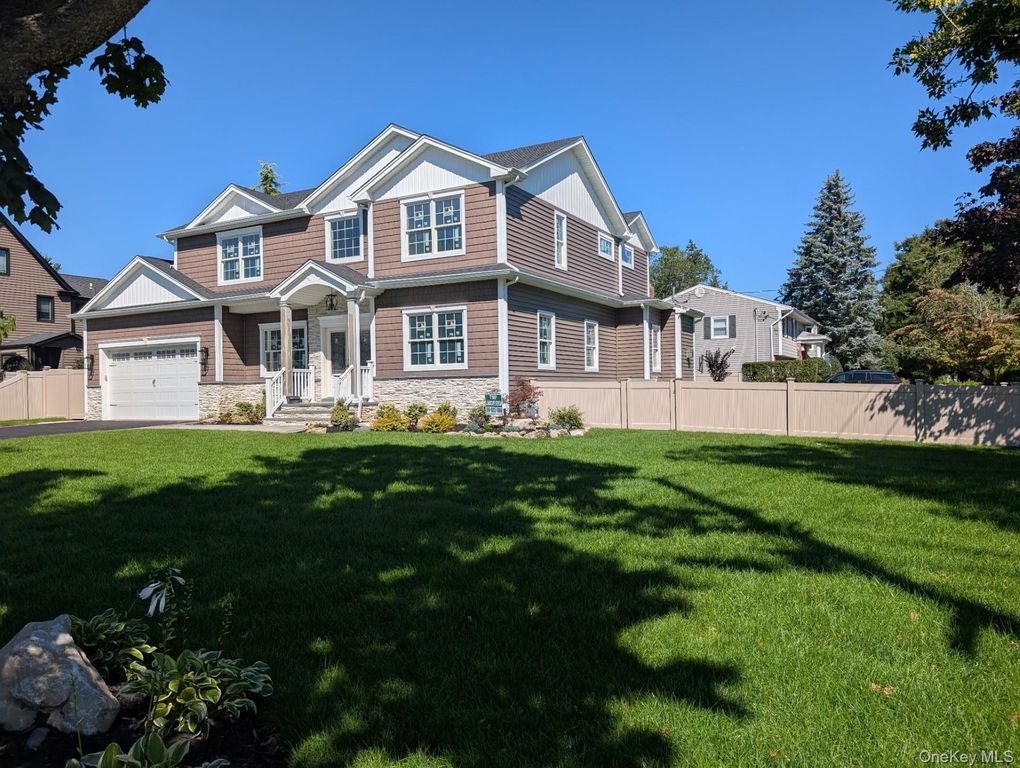 52 Linden Avenue, Bethpage, NY 11714 — photo 2