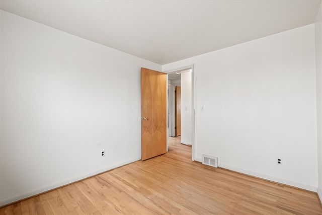 31126 Gloede Drive, Warren, MI 48088