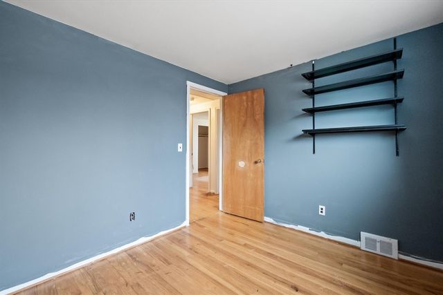 31126 Gloede Drive, Warren, MI 48088