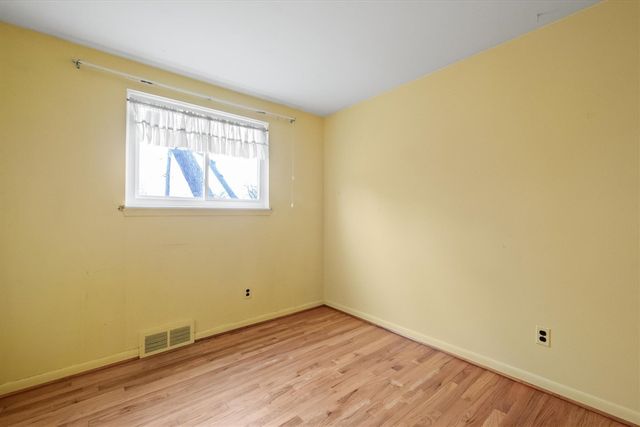 31126 Gloede Drive, Warren, MI 48088