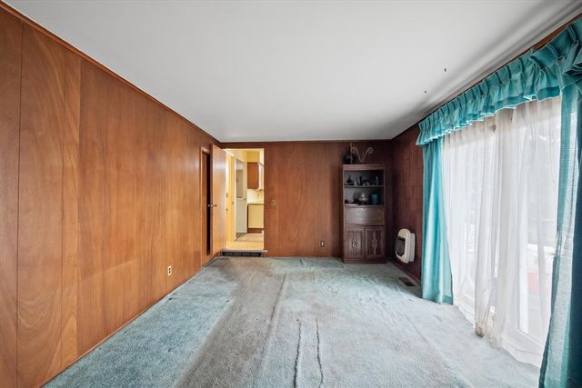 31126 Gloede Drive, Warren, MI 48088