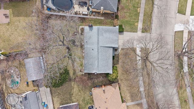 31126 Gloede Drive, Warren, MI 48088