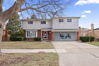 31126 Gloede Drive, Warren, MI 48088