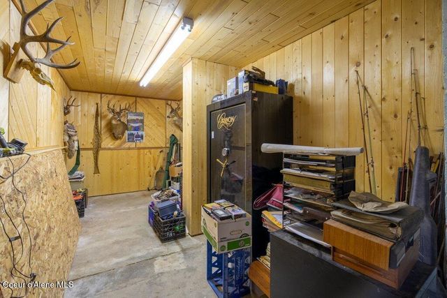 784 Twin Rivers RD, Athol, ID 83801