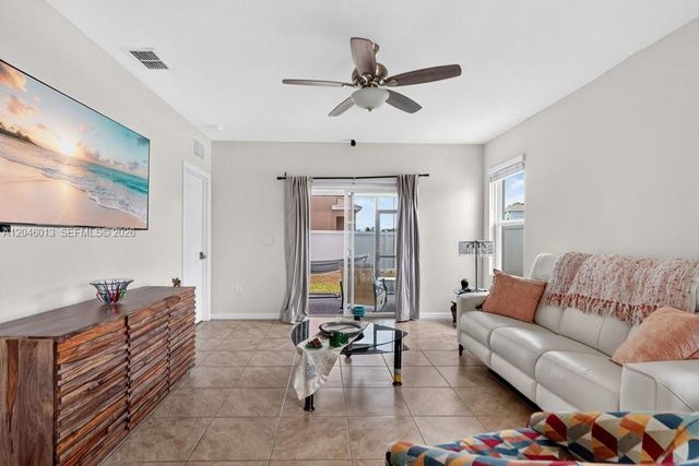 2415 taloncrest ct, Other City - In The State Of Florida, FL 33839