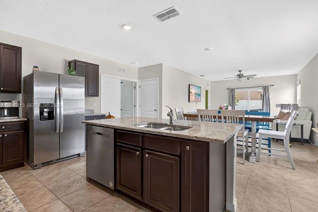 2415 taloncrest ct, Other City - In The State Of Florida, FL 33839