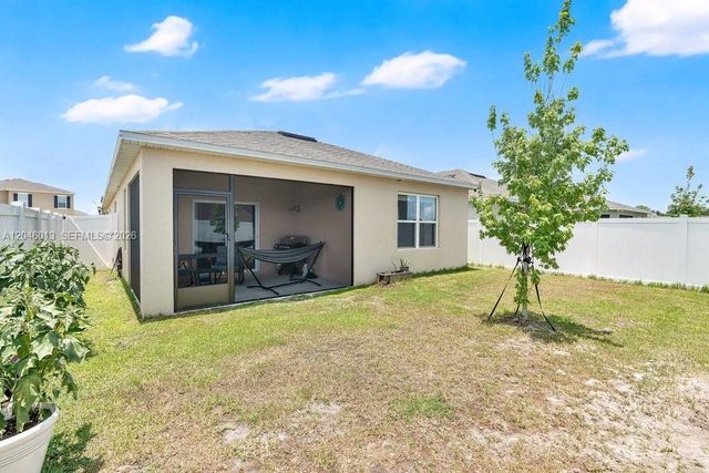 2415 taloncrest ct, Other City - In The State Of Florida, FL 33839