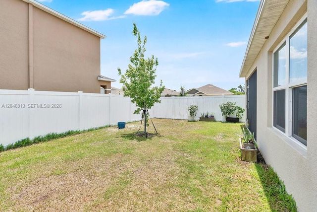 2415 taloncrest ct, Other City - In The State Of Florida, FL 33839