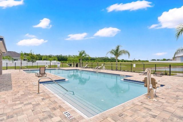 2415 taloncrest ct, Other City - In The State Of Florida, FL 33839