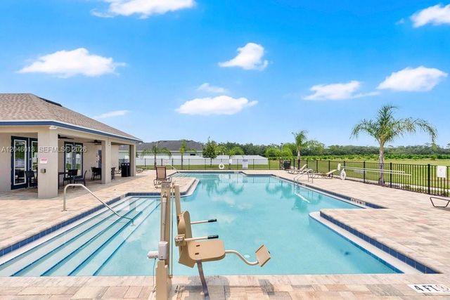 2415 taloncrest ct, Other City - In The State Of Florida, FL 33839