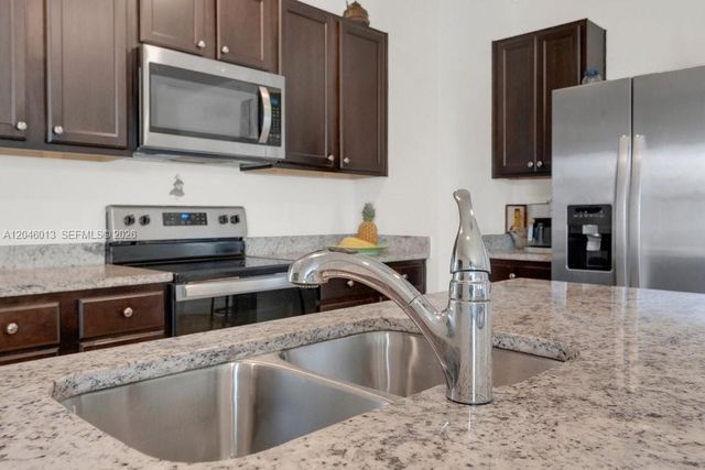 2415 taloncrest ct, Other City - In The State Of Florida, FL 33839