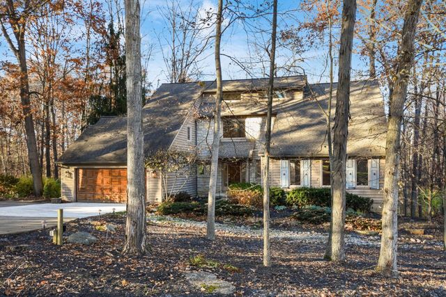 3313 Glen Oaks Court, Lewis Center, OH 43035