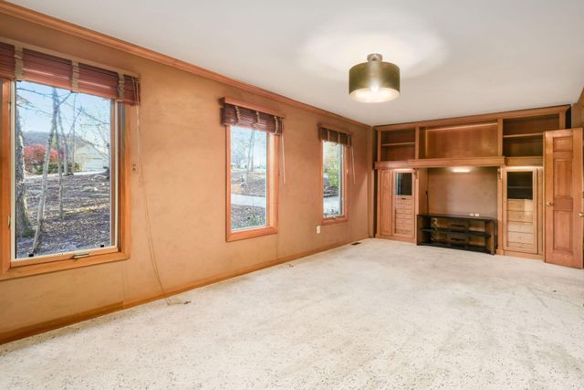 3313 Glen Oaks Court, Lewis Center, OH 43035