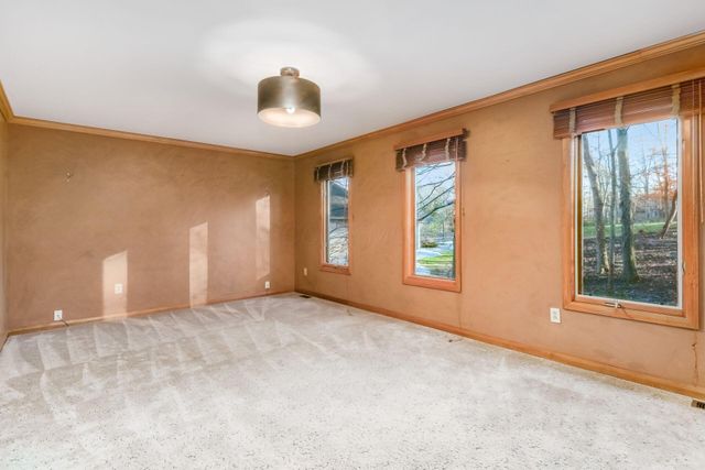 3313 Glen Oaks Court, Lewis Center, OH 43035