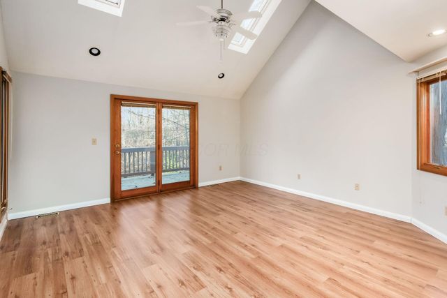 3313 Glen Oaks Court, Lewis Center, OH 43035