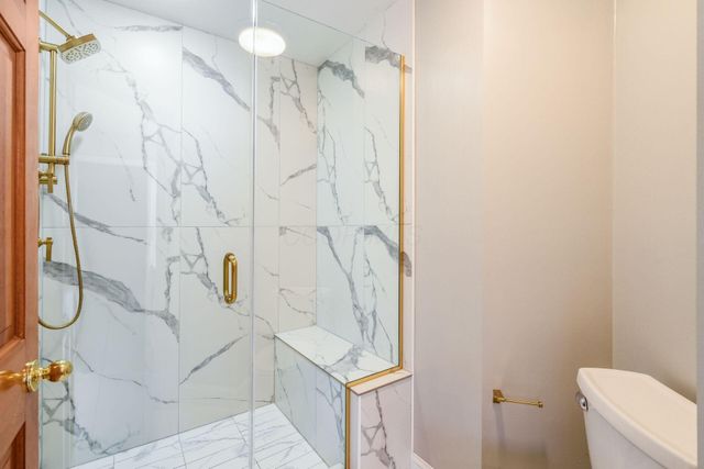 3313 Glen Oaks Court, Lewis Center, OH 43035