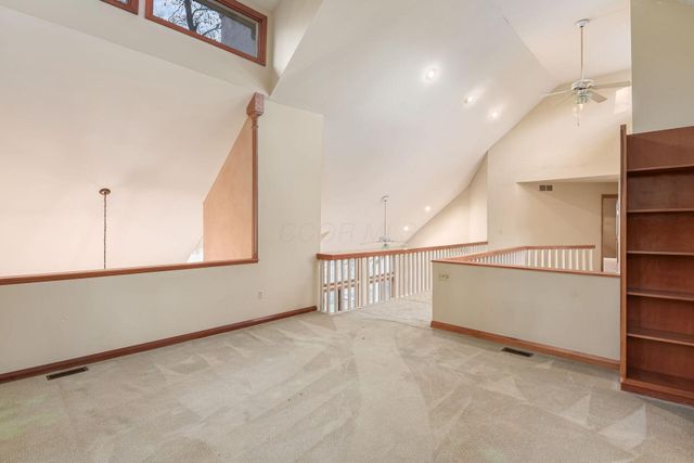 3313 Glen Oaks Court, Lewis Center, OH 43035