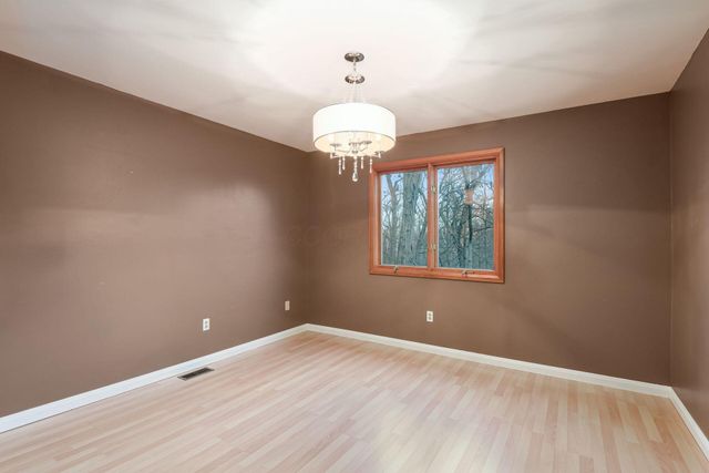 3313 Glen Oaks Court, Lewis Center, OH 43035