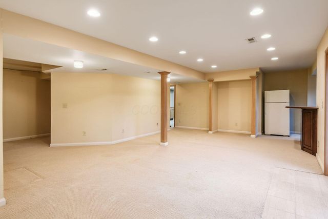 3313 Glen Oaks Court, Lewis Center, OH 43035