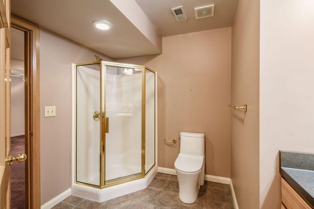 3313 Glen Oaks Court, Lewis Center, OH 43035