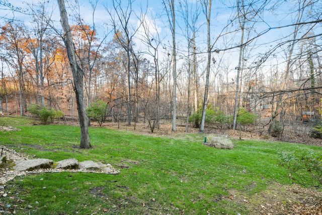 3313 Glen Oaks Court, Lewis Center, OH 43035