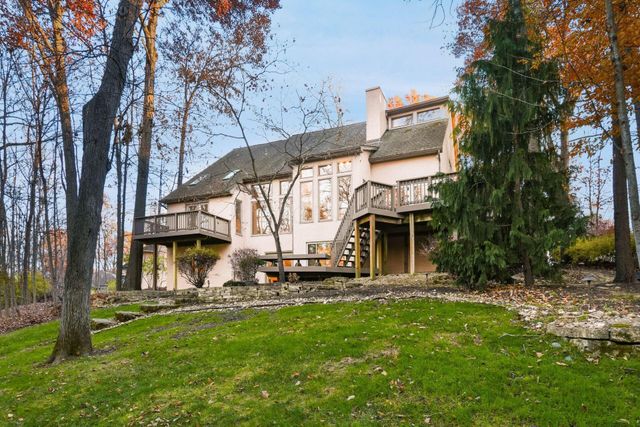 3313 Glen Oaks Court, Lewis Center, OH 43035